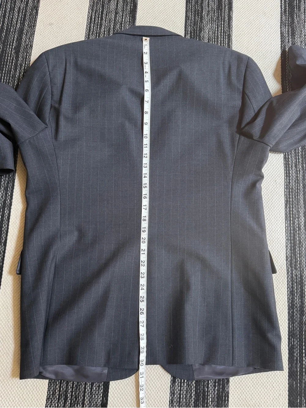 Brooks Brothers Men's Pinstripe Dark Gray 2pc Wool Pant Suit Size 43R/ 38W/29L
